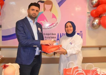 Enes Çelik’ten anne sütüne destek