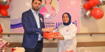 Enes Çelik’ten anne sütüne destek
