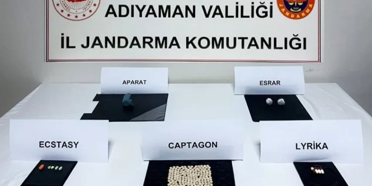 Otomobil ile motosiklet çarpıştı: 1 yaralı