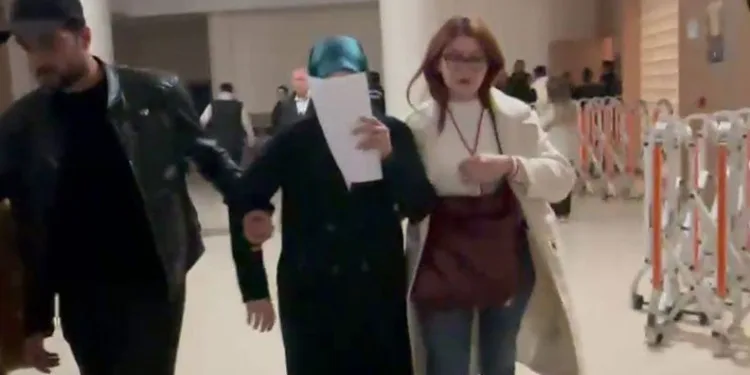 İzmir’de silahlı saldırıda vefat eden polis memuru memleketi Erzurum’da toprağa verildi