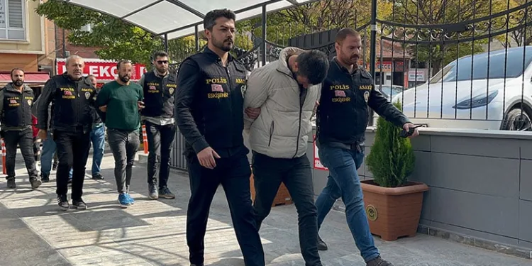 2 gündür haber alınamayan adam evinde ölü bulundu