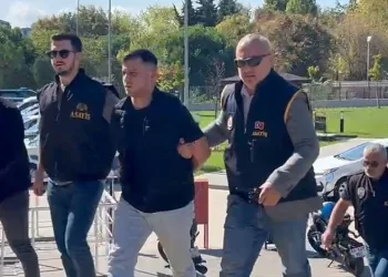 İsrail, itfaiye istasyonunu vurdu