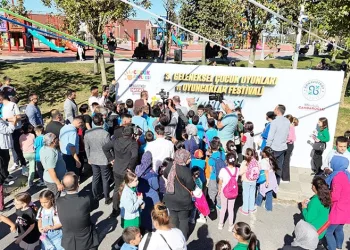 Geleneksel Oyun ve Oyuncaklar festivali renkli görüntüler oluşturdu