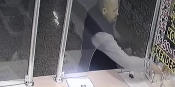 Aynı yerde peş peşe 3 zincirleme kaza: 3 yaralı