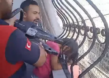 Sinop’ta kaçak kazı yapan şahıslara suçüstü: 3 gözaltı