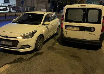 Bayrampaşa’da kaçak diş malzemeleri operasyonu: 50 milyon lira değerinde tıbbi cihaz ve ilaç ele geçirildi