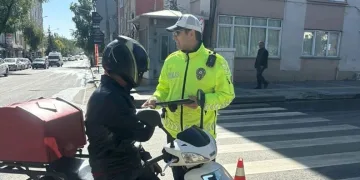 Denetimden kaçmaya çalışan motosiklet sürücüsü yakalandı