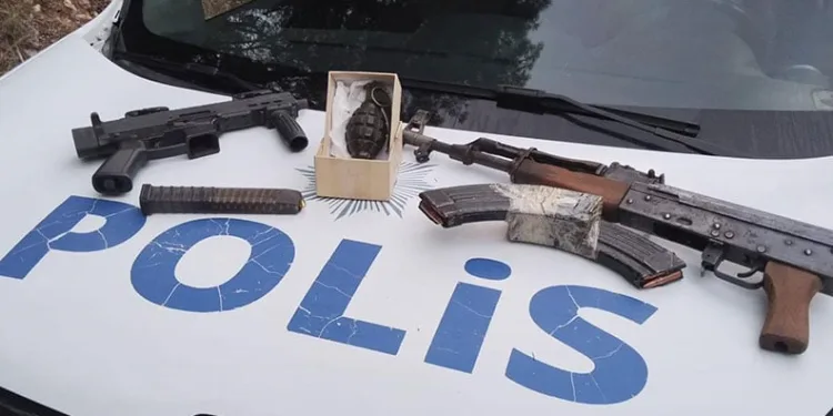 Mersin’de 14 ile 15 yıl arasında hapis cezası bulunan 3 şahıs yakalandı