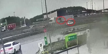 Finike’de kontrolden çıkan otomobil takla attı: 1 ölü, 3 yaralı