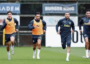 Fenerbahçe, Twente maçı hazırlıklarına başladı