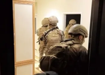 Suç örgütlerine polis baskın