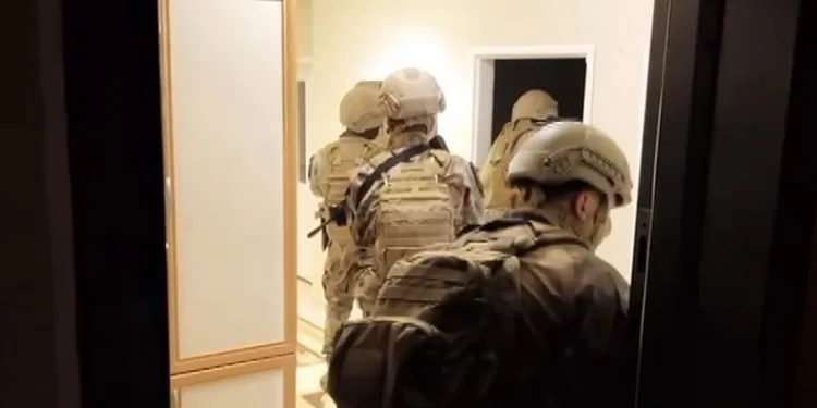 Suç örgütlerine polis baskın