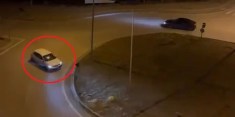 Bursa’da dakikalarca drift atan sürücüye ceza kesildi