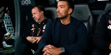 Giovanni van Bronckhorst: “En iyi performansı vermediğimizi düşünen varsa tekrar bu stada gelmesin”