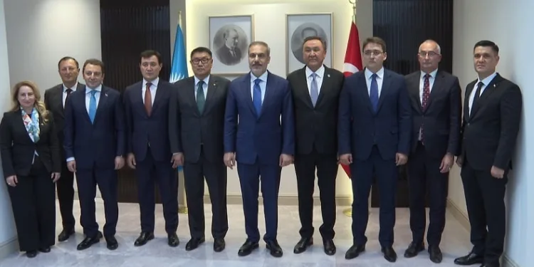 Dışişleri Bakanı Hakan Fidan, Türk Devletleri Teşkilatı’na üye ülkelerin dışişleri bakan yardımcıları ile görüştü