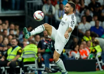 Real Madrid, sezonu kapatan Dani Carvajal’ın sözleşmesini uzattı