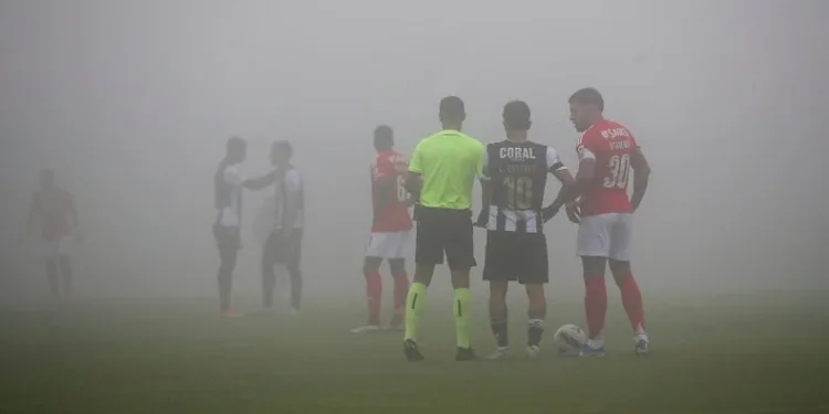 Nacional – Benfica maçı yoğun sis nedeniyle ertelendi