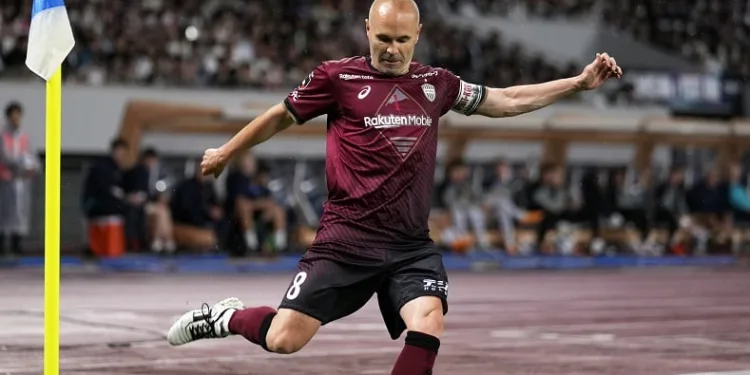Andres Iniesta, futbolu bıraktığını açıkladı