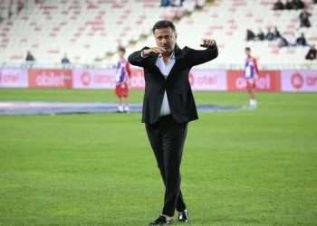 Bülent Uygun, Servet Çetin’in gerisinde kaldı