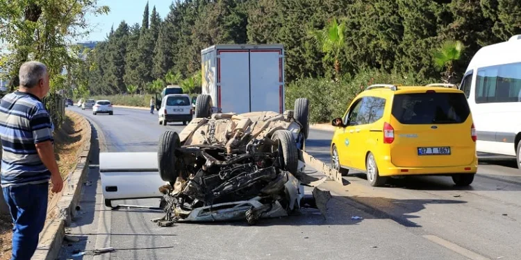 Antalya’da feci kaza