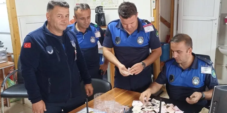 Engelli dilenci bir saatte bin 300 lira topladı