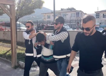 Yaşlı adamı öldürüp karısını yaralayan zanlı 3. kez hakim karşısında