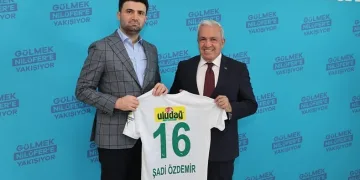 Bursaspor yönetiminden Başkan Şadi Özdemir’e ziyaret