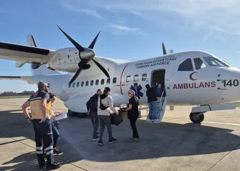 Hava Kuvvetlerine ait ambulans uçak organ nakli bekleyen hasta için havalandı