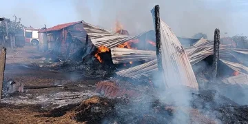 Saman deposunda yangın
