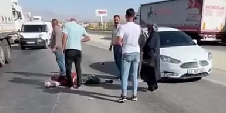 Konya’da otomobil ile motosiklet çarpıştı