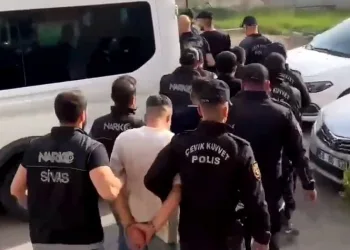 5 milyon TL’lik kağıda emdirilmiş uyuşturucu ele geçirildi