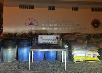 Gaziantep’te 4 bin 500 litre sahte alkol ele geçirildi