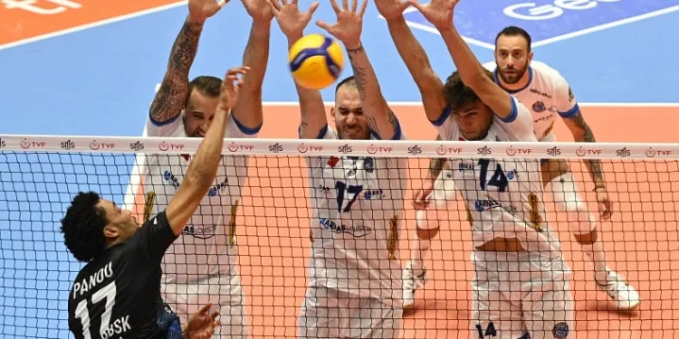 Arkas Spor, lige kötü başladı