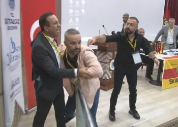 Yeni Malatyaspor’da olaylı kongre