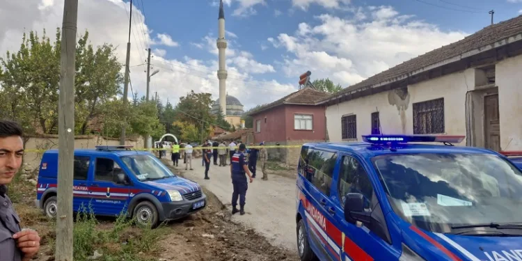 Arazi tartışmasında kan aktı, muhtar öldürüldü, kardeşi ağır yaralı