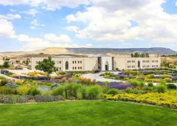 Kaldığı otel odasında rahatsızlanan turist öldü
