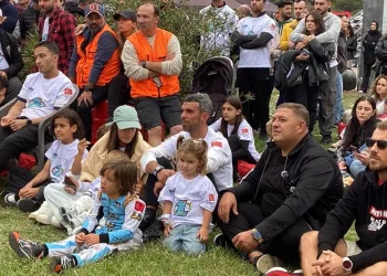 Toprak Razgatlıoğlu kazandı, Kenan Sofuoğlu sevindi