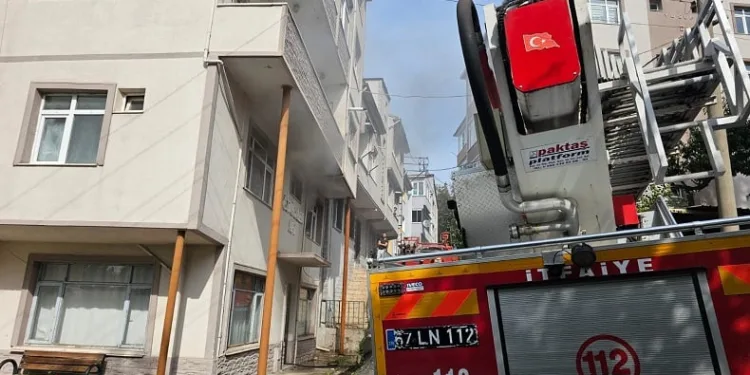 Yaşlı kadın tehlikeden kıl payı kurtuldu