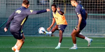 Fenerbahçe, Samsunspor maçı hazırlıklarını sürdürdü