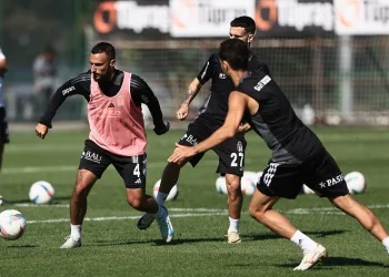 Beşiktaş, dört günlük iznin ardından topbaşı yaptı