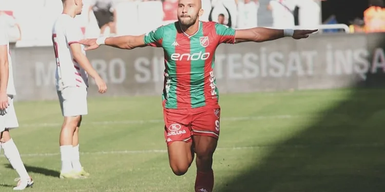 Karşıyaka’nın golcüsü gollerine devam ediyor