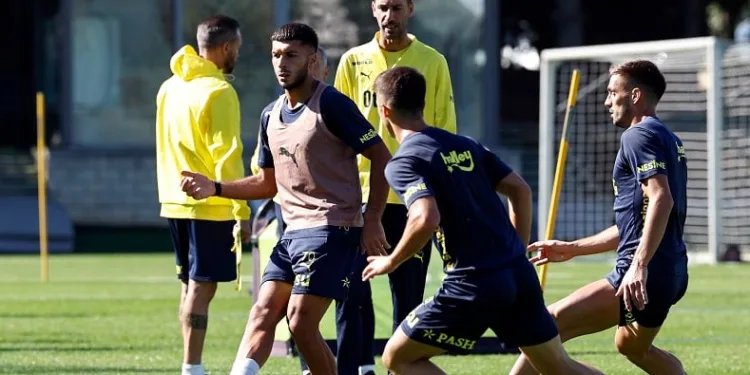 Fenerbahçe, Samsunspor maçı hazırlıklarını sürdürdü