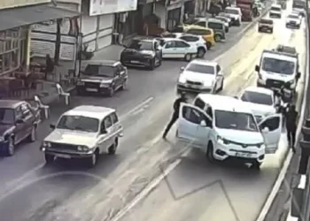 Polis önünü kesti, 29 suç kaydı bulunan şahsı yakaladı