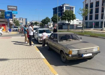 3 araçlı zincirleme kaza