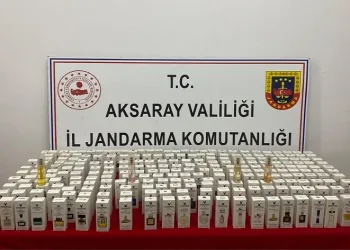 Jandarmadan kaçak parfüm operasyonu