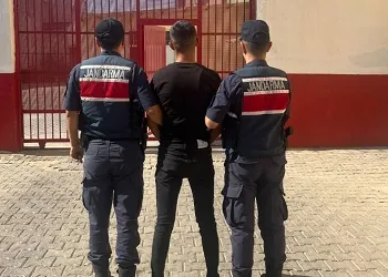 Kümeslere dadandı, jandarma enseledi