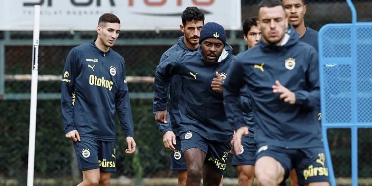 Fenerbahçe, Samsunspor maçı hazırlıklarını sürdürdü