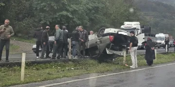 Islak zemin kazaya neden oldu