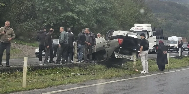 Islak zemin kazaya neden oldu