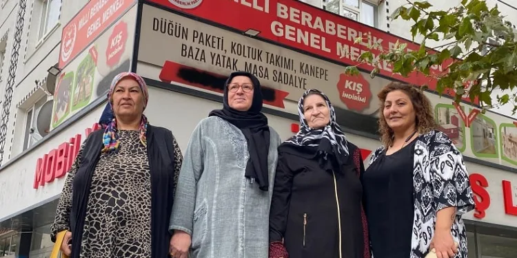 Siyasi parti genel merkezinde uyuşturucu ticaretine 7 gözaltı